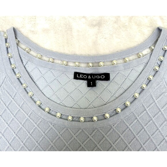 Leo & Ugo Women's Light Blue Textured Short Sleeve Pearl Neckline Sweater Sz M - Picture 13 of 16